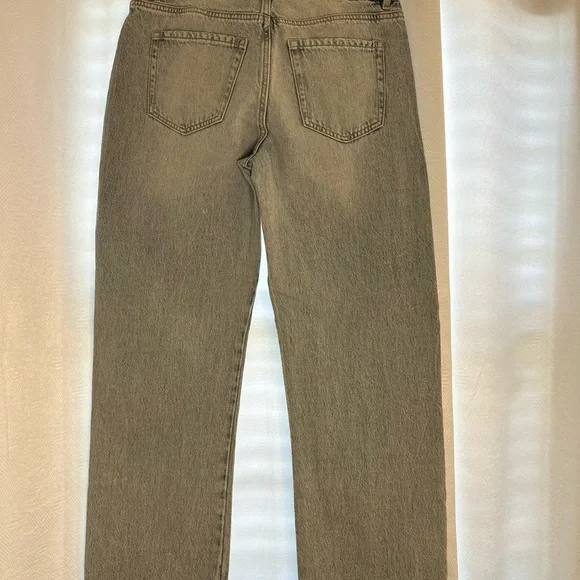 Garage Women’s Light Wash Slouchy Mid Rise Jeans Size 27 Relaxed Fit - Picture 2 of 3